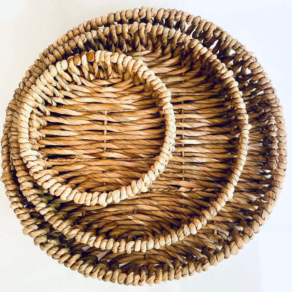 Mexico 1492: A small sample of the variety of natural fibers used by Mexican artisans - tule, chuspata (bulrush), jonote, carrizo, palm. Fruit, tortilla and egg baskets, trays and vegetable boxes, the list of woven items in Mexican kitchens is endless.