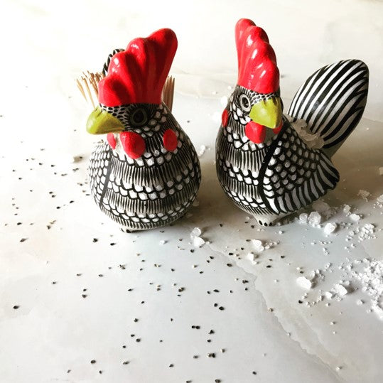 Mexico 1492 - Hand painted salt and pepper holders in shape of two roosters