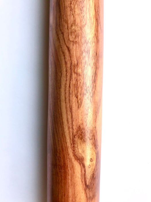 Mexico 1492: Hand-turned rolling pin, made out if red Mexican cedar wood, with a stunning pattern of wood grain that makes each piece unique. Its perfectly smooth, bees-wax polished surface doesn’t stick to the dough and it’s very easy to clean, and the heavy weight helps extending the dough with less effort. 