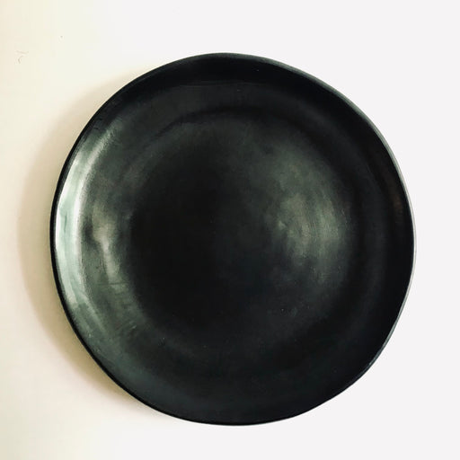 Black Clay Plate - Glossy - Medium - 21cm /8.25”