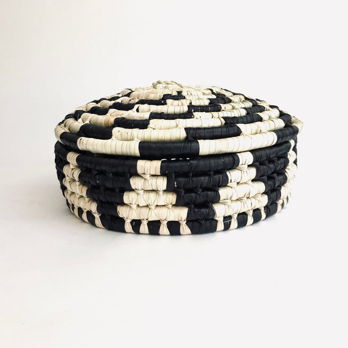 Black & White Palm Fiber Tortillero / Bread Basket - Spiral - Medium