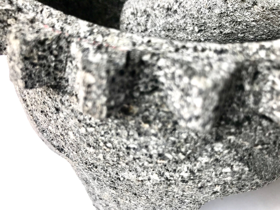 Mexico 1492: Wheel shaped, traditional Mexican molcajete. Ideal for salsas and guacamole.